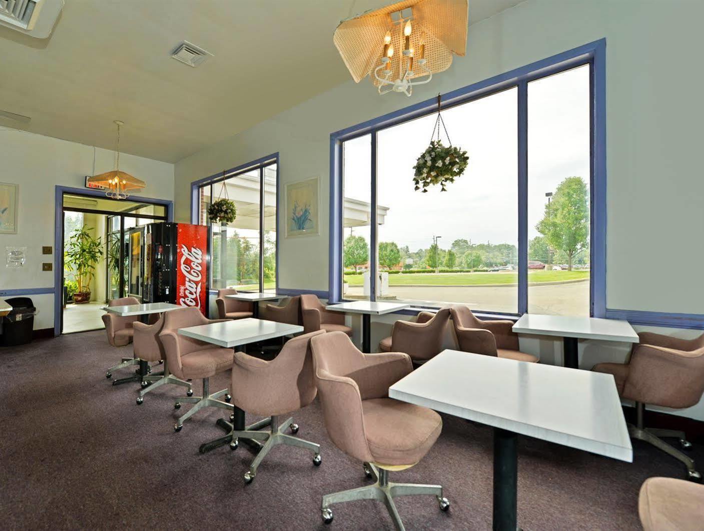 Americas Best Value Inn Bridgewater Exterior foto